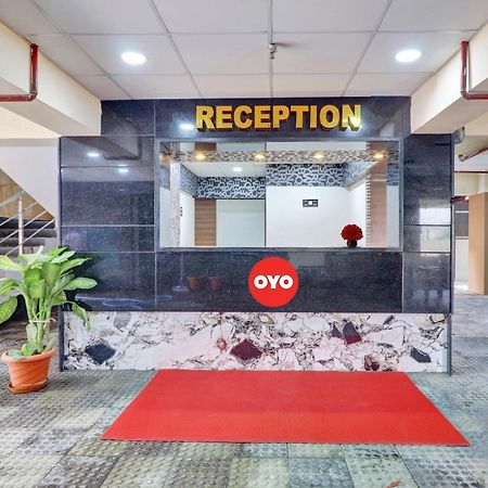 Heavens Inn Near Rasoolpura Metro Station Hyderabad Bagian luar foto