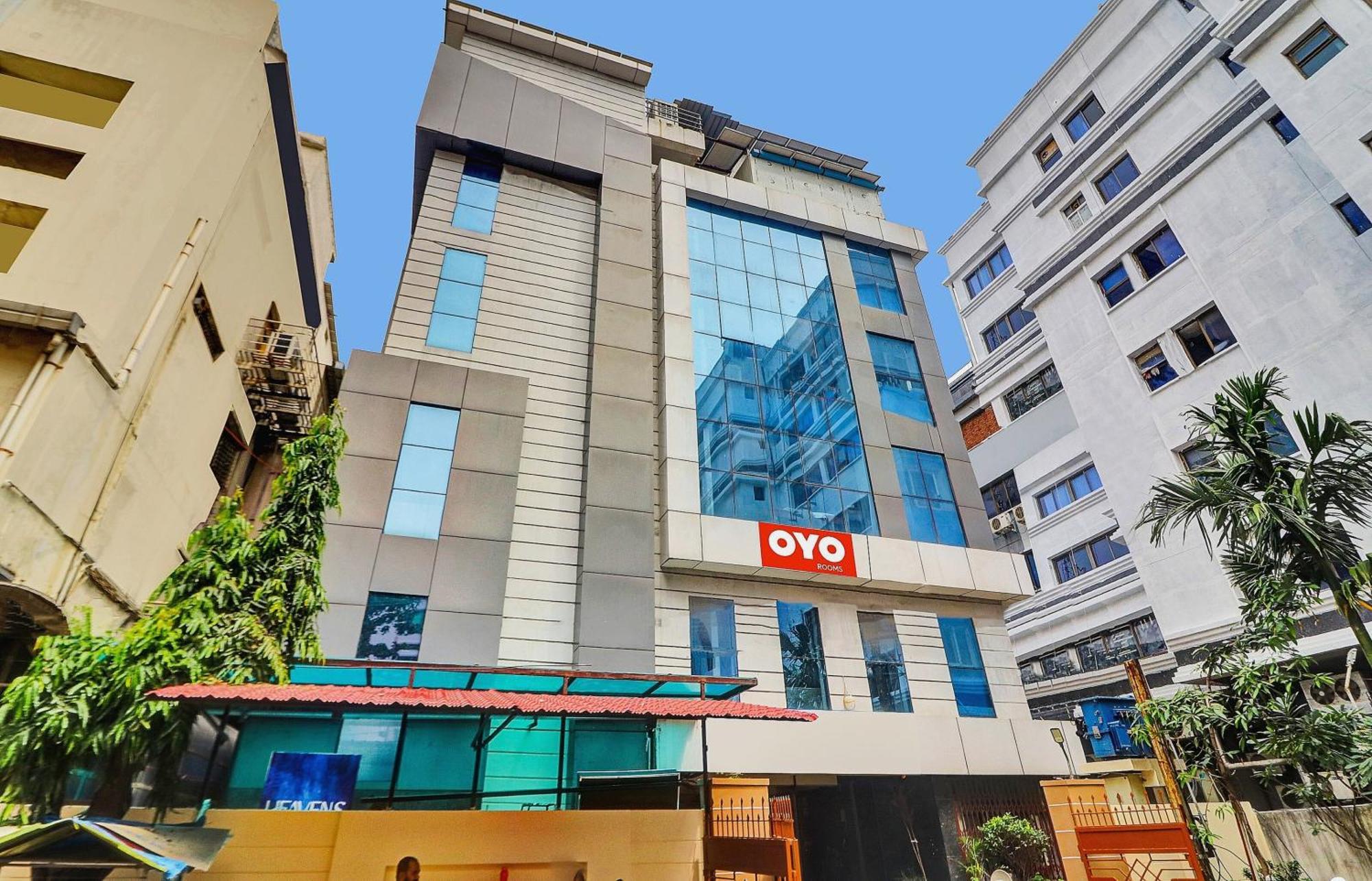 Heavens Inn Near Rasoolpura Metro Station Hyderabad Bagian luar foto